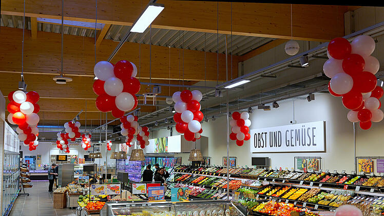 Neuer Rewe in Weitramsdorf er&ouml;ffnet - das bietet der Supermarkt