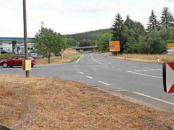 An der Einmündung der Krappenrother Straße in die Kronacher Straße ist ein Kreisverkehr geplant. Foto: Gerda Völk