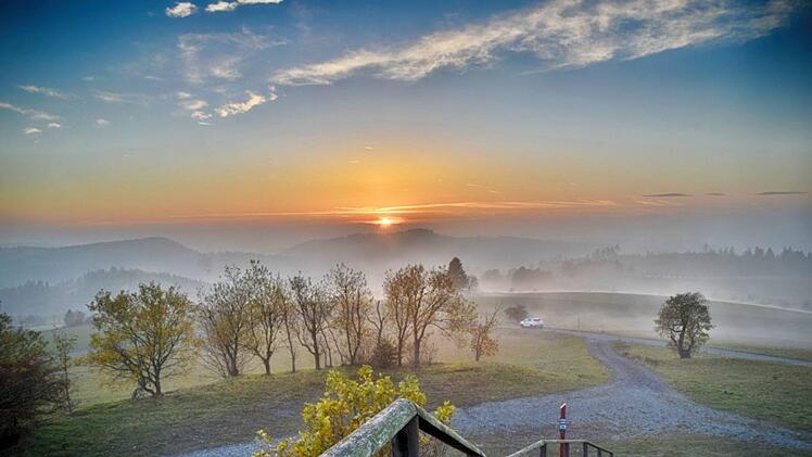 Platz 4: "Sonnenuntergang mit aufziehendem Nebel" von Frank Rosenmüller