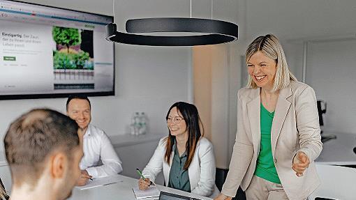 Als „bester Arbeitgeber“ unter fünf Unternehmen ausgezeichnet: Eleo in Großheirath. Verglichen wurden fünf Gartenzaun-Shopbetreiber.