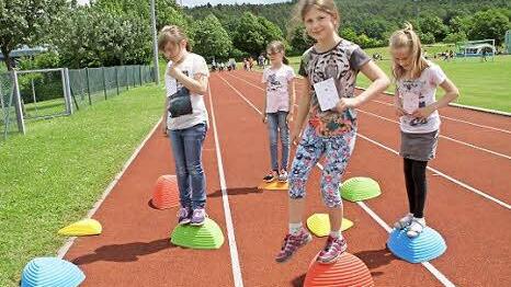 Inselhüpfen nannte sich diese Aktion. Foto: Gerda Völk