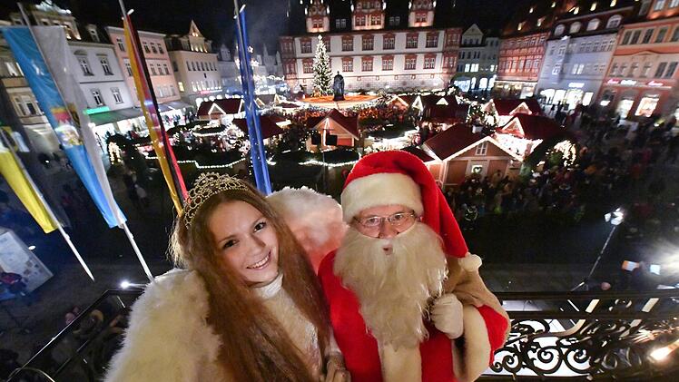 Impressionen von der Eröffnung des Coburger Weihnachtsmarktes. Foto: Ronald Rinklef