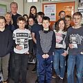 Aufgeschlossen standen die Schüler der Mittelschule Ebern den Ausführungen der Vertreter des Weißen Rings, Barbara Hertrampf und Helmut Will (Vierte und Fünfter von links), gegenüber.Marianne Andres