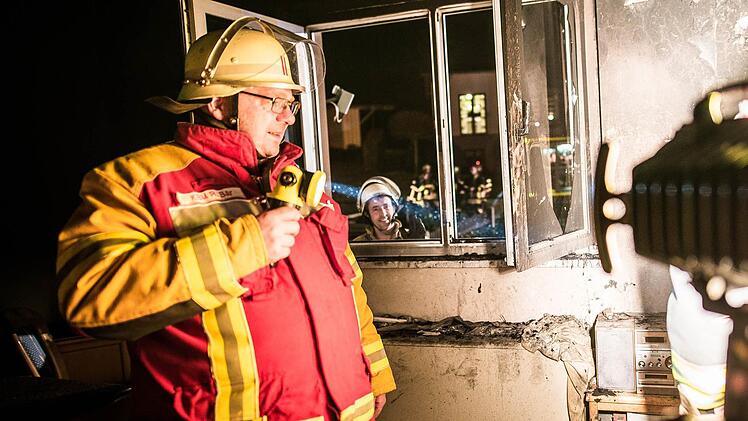 Der Wohnraum und die Küche waren völlig verwüstet.  Foto: Alexander Muck