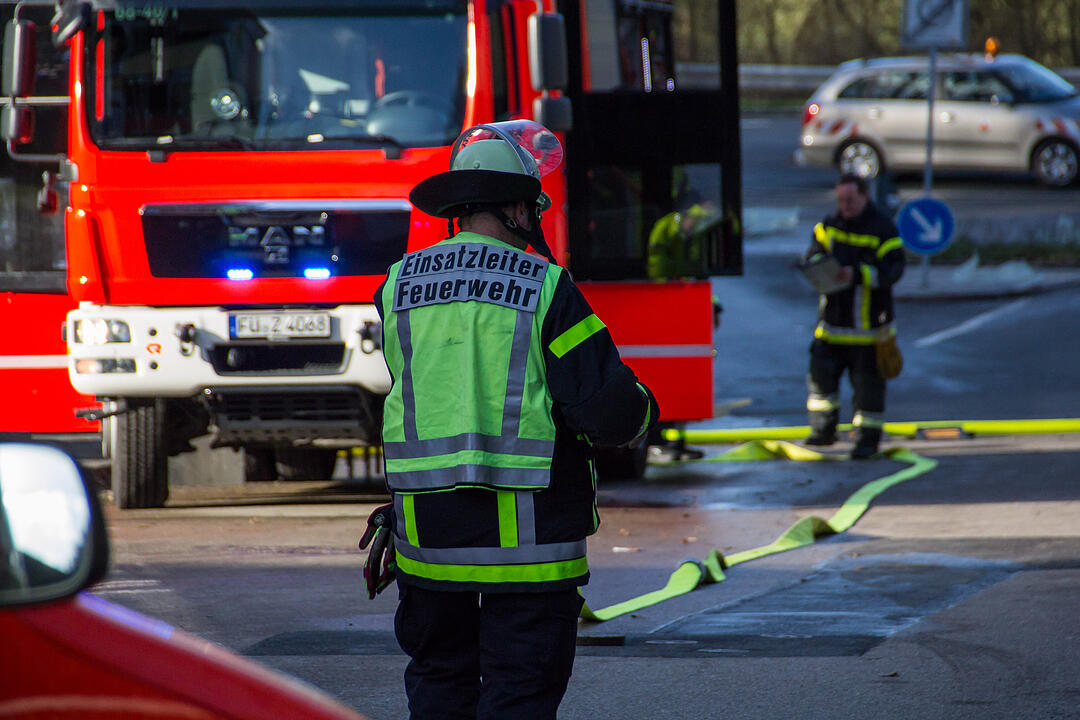 Gasaustritt im Kindergarten: Kompletter Ortskern von Zirndorf-Weiherhof gesperrt