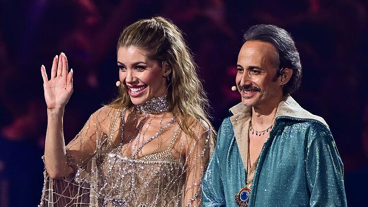 Das Moderatoren-Duo Victoria Swarovski und Michael Ostrowski kommt beim ESC-Publikum nicht besonders gut an.