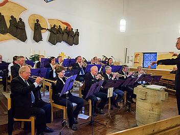 Der Posaunenchor St. Moriz gastierte in der Johanneskirche. Unter Leitung von Peter Stenglein erklangen Werke alter und neuer Meister. Foto: Albert Höchstädter