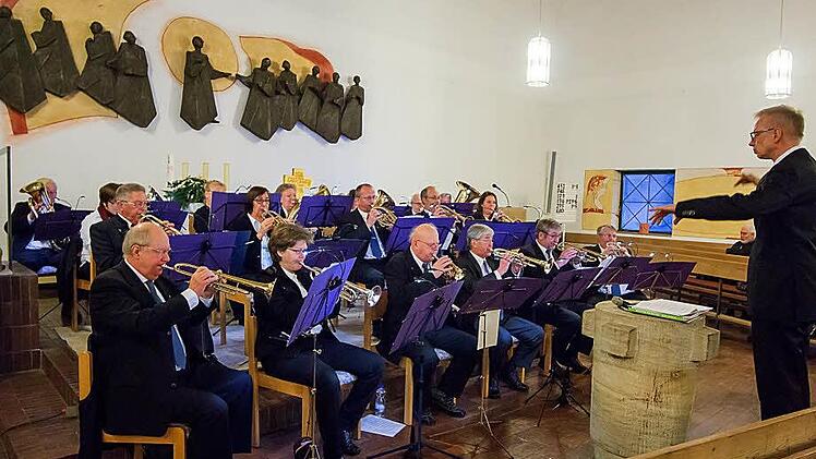 Der Posaunenchor St. Moriz gastierte in der Johanneskirche. Unter Leitung von Peter Stenglein erklangen Werke alter und neuer Meister. Foto: Albert Höchstädter
