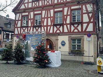 Licht schafft Atmosphäre: Die Innenstadt wird im Advent illuminiert. Dazu gibt's weitere Aktionen, wie einen Selfie-Point  oder den Briefkasten für die Kinder.  Fotos: Richard Sänger