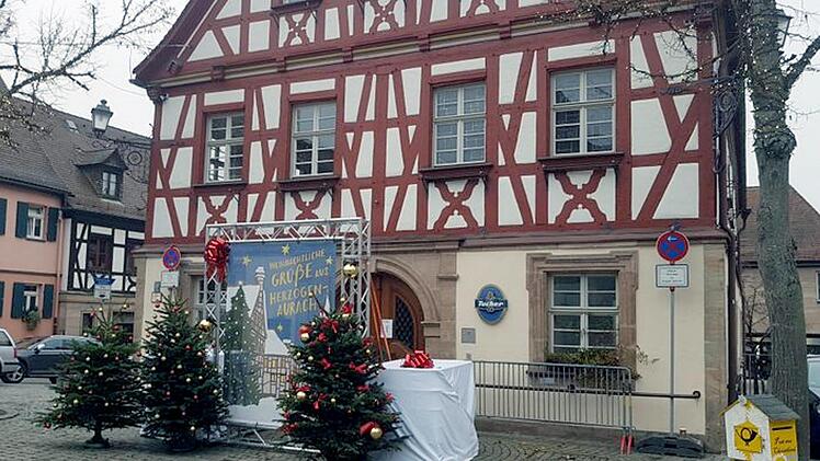Licht schafft Atmosphäre: Die Innenstadt wird im Advent illuminiert. Dazu gibt's weitere Aktionen, wie einen Selfie-Point  oder den Briefkasten für die Kinder.  Fotos: Richard Sänger