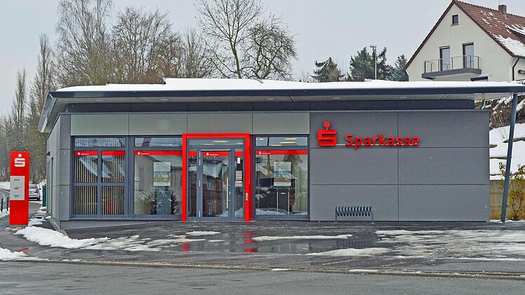 Kräftig investiert hat die Sparkasse Coburg-Lichtenfels im vergangenen Jahr in der Gemeinde Lautertal; dort entstand ein komplett neues Finanz-Center.