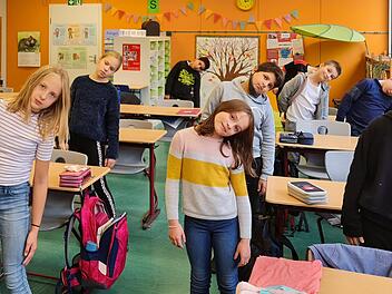 Tägliche Übung: Die Palme im Klassenzimmer.