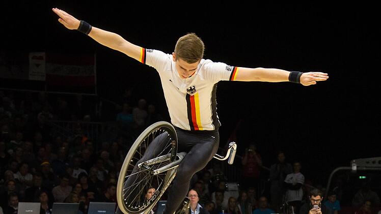 Lukas Kohl vom RMSV Concordia Kirchehrenbach hat sich zum zweiten Mal den Weltmeister-Titel im 1er Kunstrad der Männer gesichert. Oliver Stoll/dieSportfotografen.de