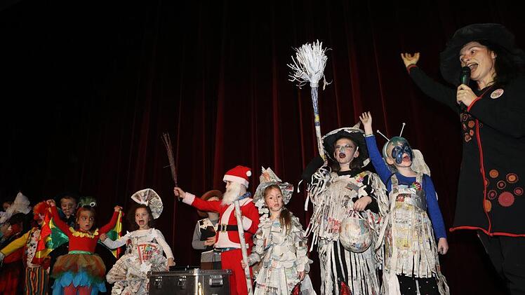 Impressionen vom Kinderfasching in der Kulmbacher StadthalleFoto: Barbara Herbst