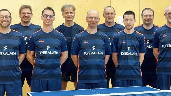 Meister in der Tischtennis-Bezirksklasse C-Süd wurde die zweite Mannschaft des TSV Stockheim. Am Titelgewinn waren beteiligt (von links) Christian Krause, Henry Weißbach, Mike Bischoff, Martin Lutz, Werner Sünkel, Frank Denscheilmann, Paul Hilbert, Jürgen Simon und Hans-Josef Detsch.  Foto: Hans Franz