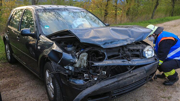 Drei Verletzte nach Auffahrunfall