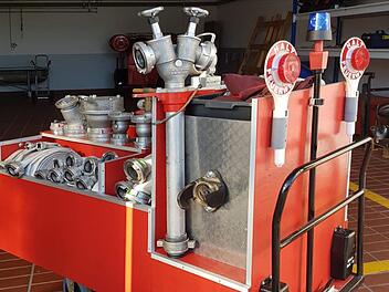 Die Wollbacher Kinder- und Jugendfeuerwehr hat nun ihr eigenes "Löschkart" das nur zum Üben genutzt wird. Foto: Peter Rauch