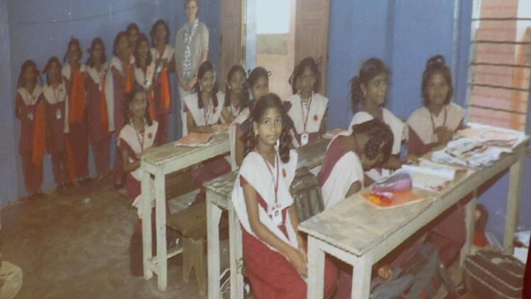 So sieht ein Schulraum in der Partnerschule in Südindien aus.