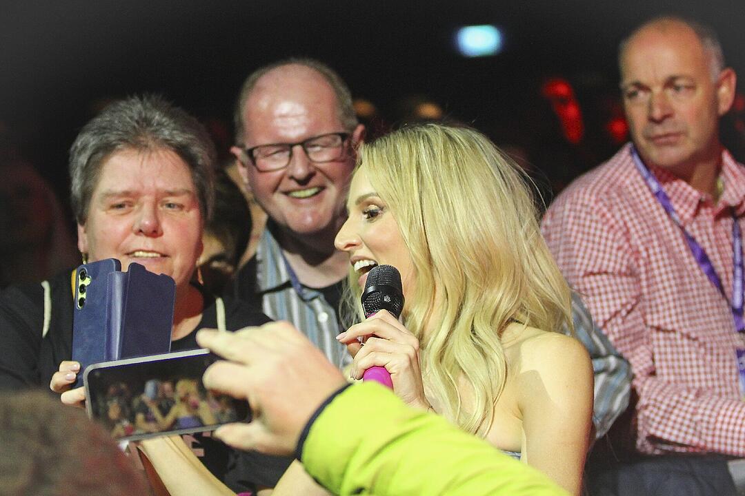 Melissa Naschenweng live in Hof - Wir haben die besten Bilder vom Konzert!