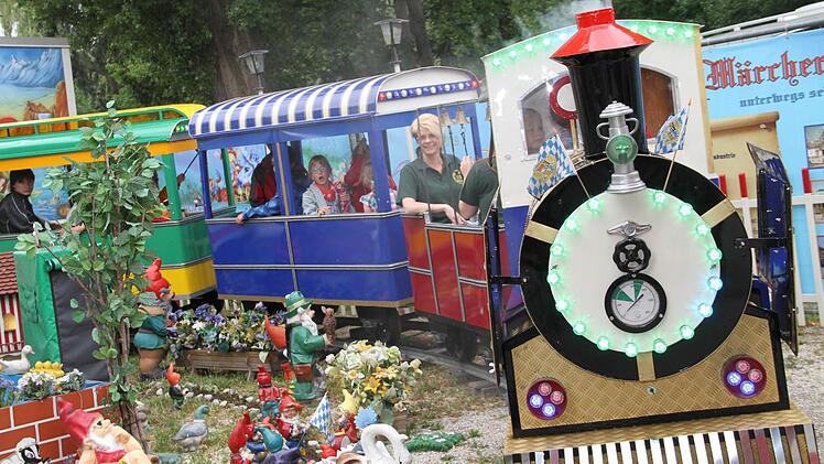 Eine Fahrt mit dem Märchenlandexpress macht allen Kindern Spaß.