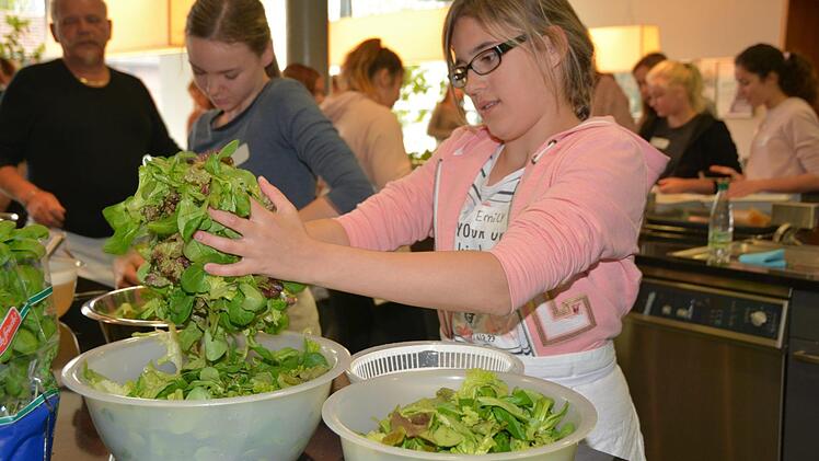 Girls' Day in der Mupäz-Lehrküche Foto: Dagmar Besand