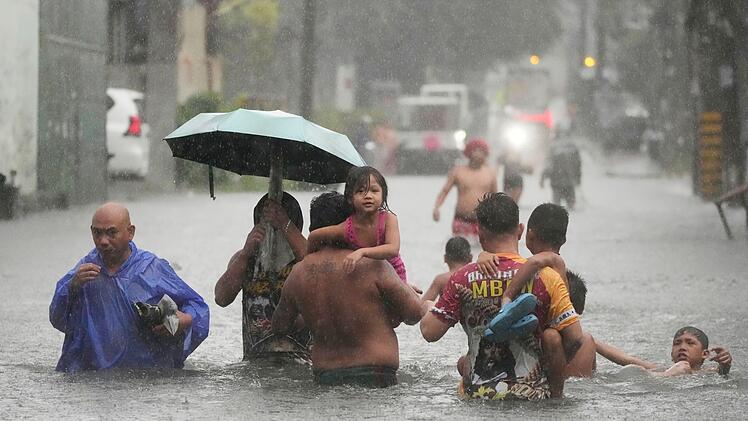 Taifun Whipa auf den Philippinen