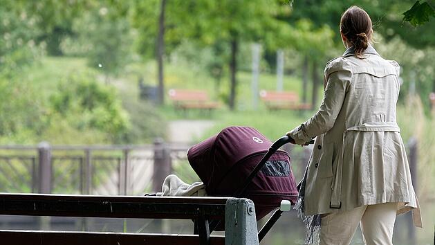 Einen passenden Kinderwagen zu finden, ist für Eltern oft nicht so leicht.
