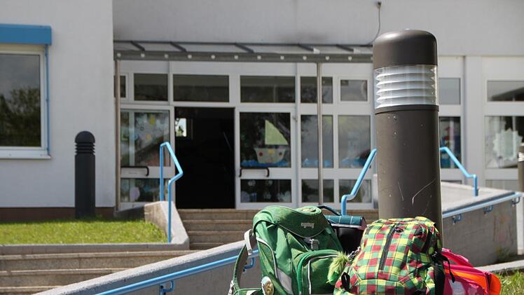Verwaiste Mittelschule: Am Freitag könnte beschlossen werden, dass auch die Fünft- und Sechsklässler der Mittelschule Schondra nach Bad Brückenau müssen. Foto: Ulrike Müller