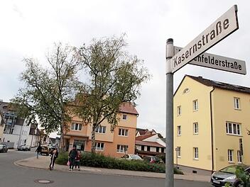 Ob ein Anlieger der Kasernstraße mit seiner Klage gegen die Stadt Recht behält, entscheidet sich in einer Berufungsverhandlung des Verwaltungsgerichtshofes am 31. Juli in München.  Foto: Jennifer Hauser, Archiv