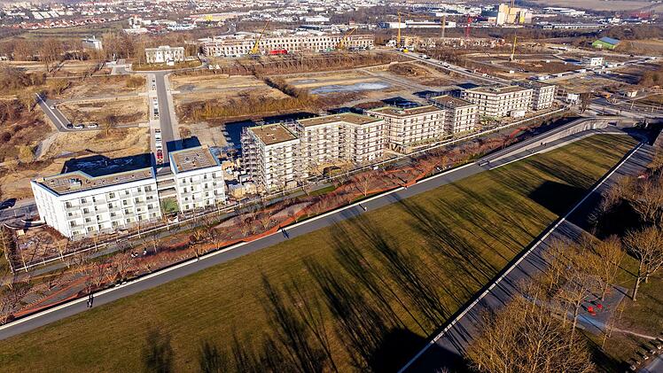 W&uuml;rzburg: Mehr Wohnungen am Hubland - erste Mieter beziehen neuen Stadtteil