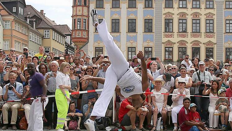Impressionen vom Samba-Umzug 2015. Foto: Albert Höchstädter