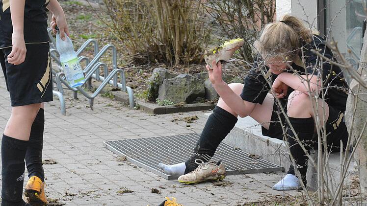 Bilder vom Spiel des MSV Modlos gegen die SG Schönderling. Foto: ssp