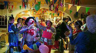 Weiberfastnacht, die 25.