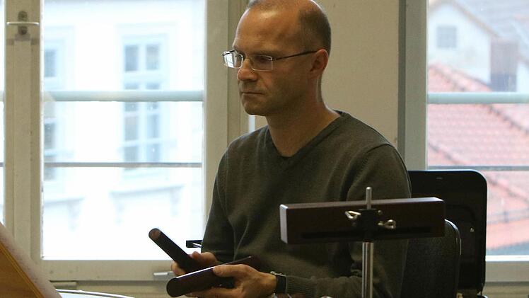 Proben-Impressionen: Das Philharmonische Orchester bereitet sich auf das Tango-Konzert am Samstag im Landestheater Coburg vor.Foto: Jochen Berger