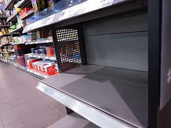 Lidl-Filiale verkauft Sonnenblumenöl ab 18 Jahren