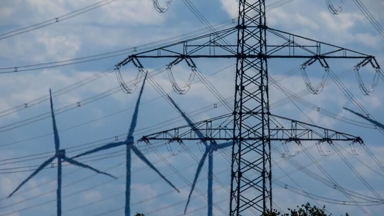 Bundestag verabschiedet Gesetz zum Schutz wichtiger Anlagen