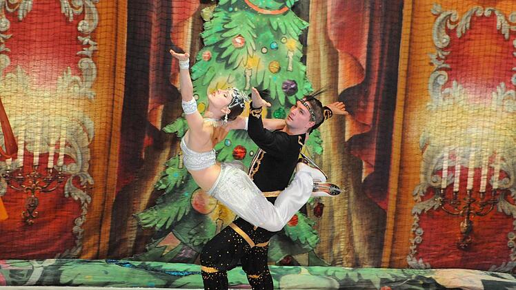 Ein visueller, künstlerischer und sportlicher Genuss: die Nussknacker-Aufführung des St. Petersburger Staatsballetts on Ice.