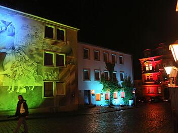 In Kronach leuchten für zehn Tage wieder sämtliche Fassaden, Gebäude und Kunstwerke. Fotos: Barbara Herbst