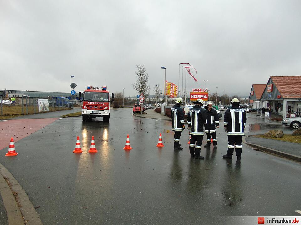 Zug streift Frau in Eschenau