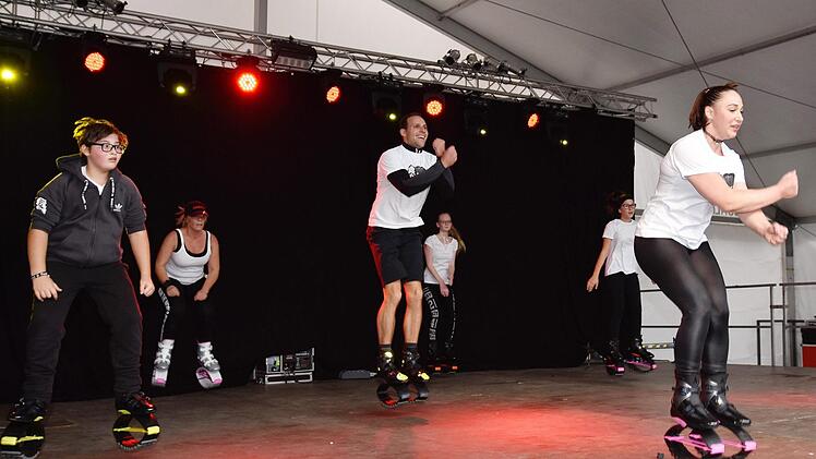 Der Kangoo Jumps Club Haßfurt präsentierte eine völlig neue Sportart.