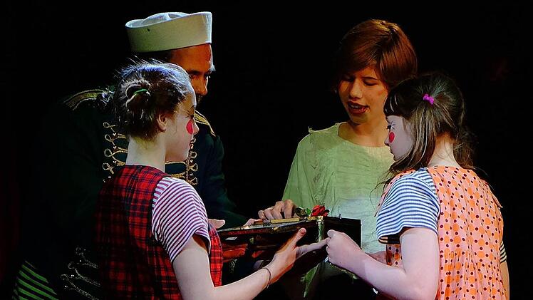 Abschluss-Show im Circus Luna nach dem Pfingstcamp  Foto: Gerd Schaar