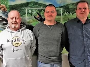 Für langjährige Mitgliedschaft im TSV Steinach wurden geehrt: (von links)  Ralf Hofmann, Heiko May und Karlheinz Elbert (alle 40 Jahre). Foto: Sigismund von Dobschütz