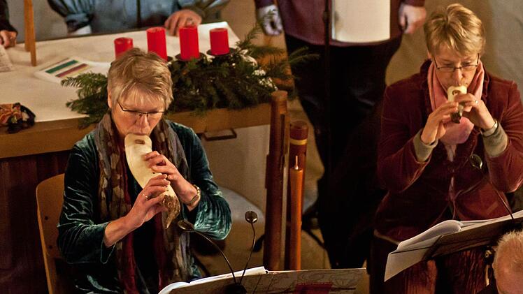 Auch auf Gemshörnern musizierten Mitglieder des Coburger Melchior-Franck-Kreises.Foto: Jochen Berger