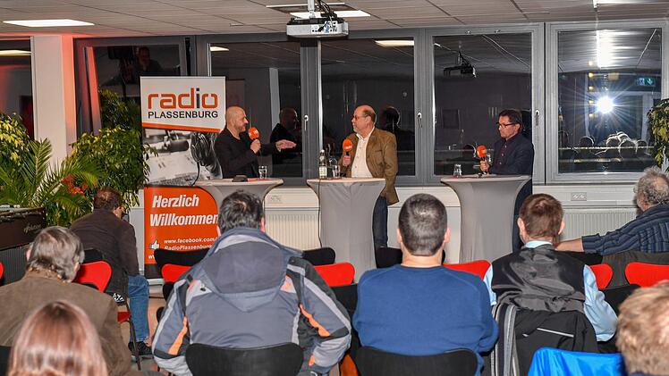 Der Wahltalk fand im Veranstaltungssaal der Mediengruppe Oberfranken statt. Foto: Ronald Rinklef