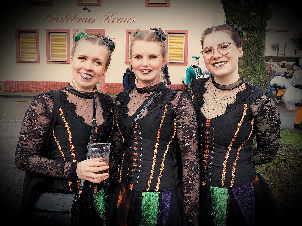 Beste Faschingslaune in Aura/Saale