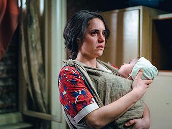 Gerta (Barbora V&aacute;chov&aacute;) muss sich und ihr Baby in den Wirren der Nachkriegszeit durchbringen.