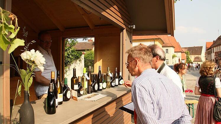 Der Wein darf natürlich nicht fehlen, wenn sich Sommerach präsentiert. Vorgestellt wurde auch der neue Zukunftswein.