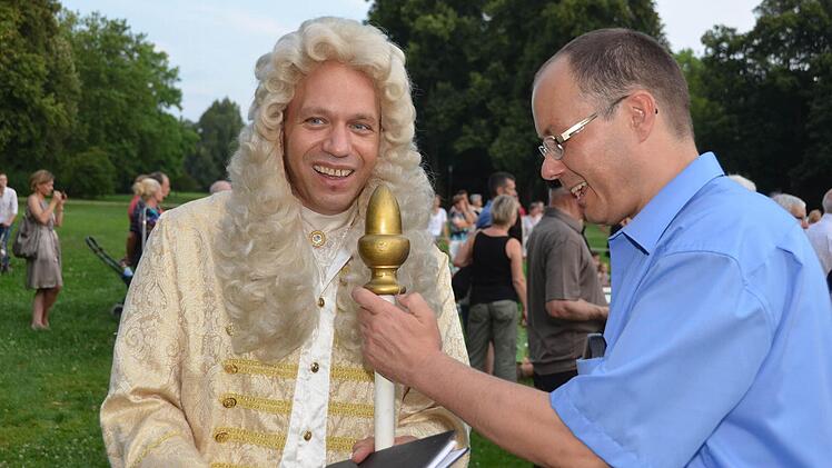 Organisator Bruno Heynen mit Hofmarschall Christian Schwarz