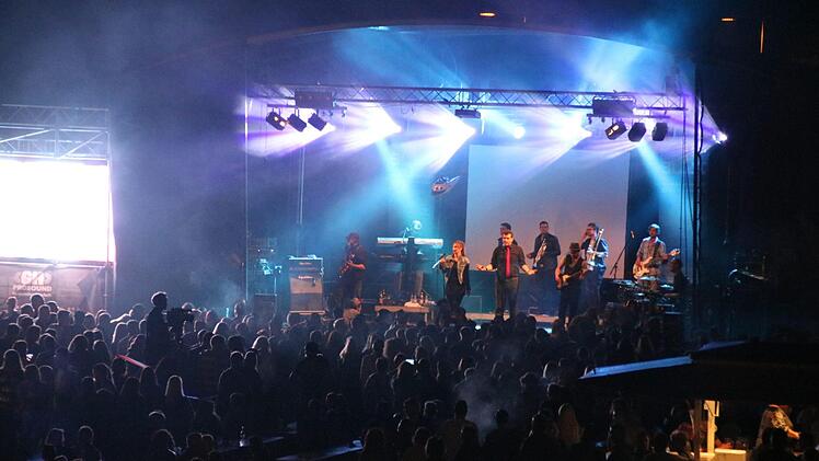 Party auf der medienwiese. Foto: Ralf Ruppert