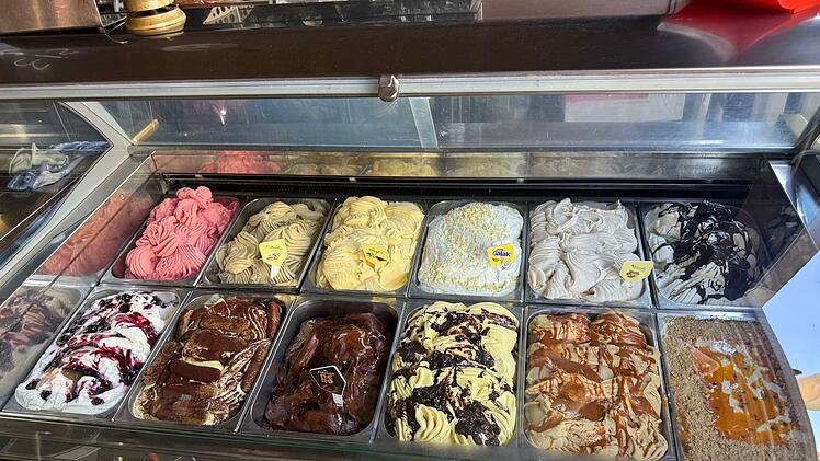 Eis, Eistheke
